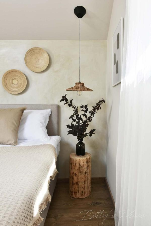 Betty'S Place Zabierzow Экстерьер фото